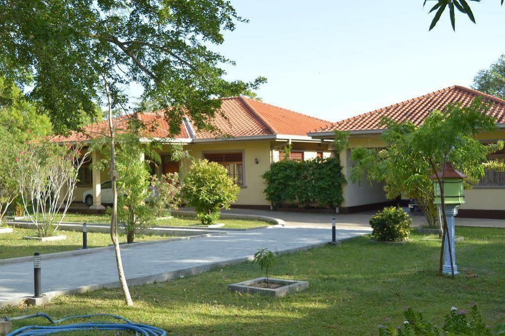 טיסמהרמה The Lake View Bungalow Yala מראה חיצוני תמונה