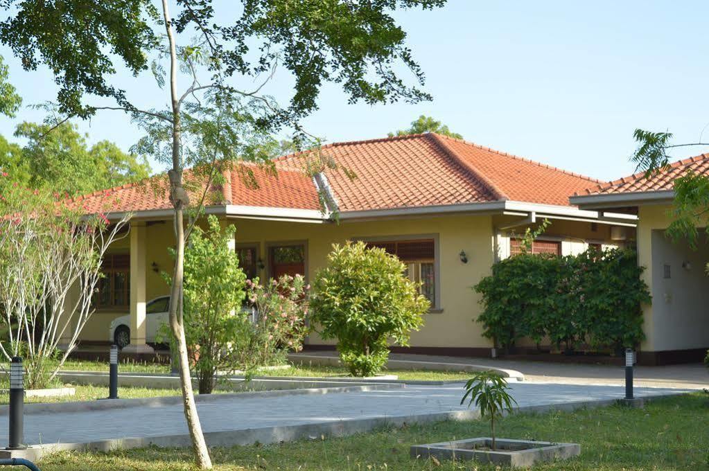 טיסמהרמה The Lake View Bungalow Yala מראה חיצוני תמונה